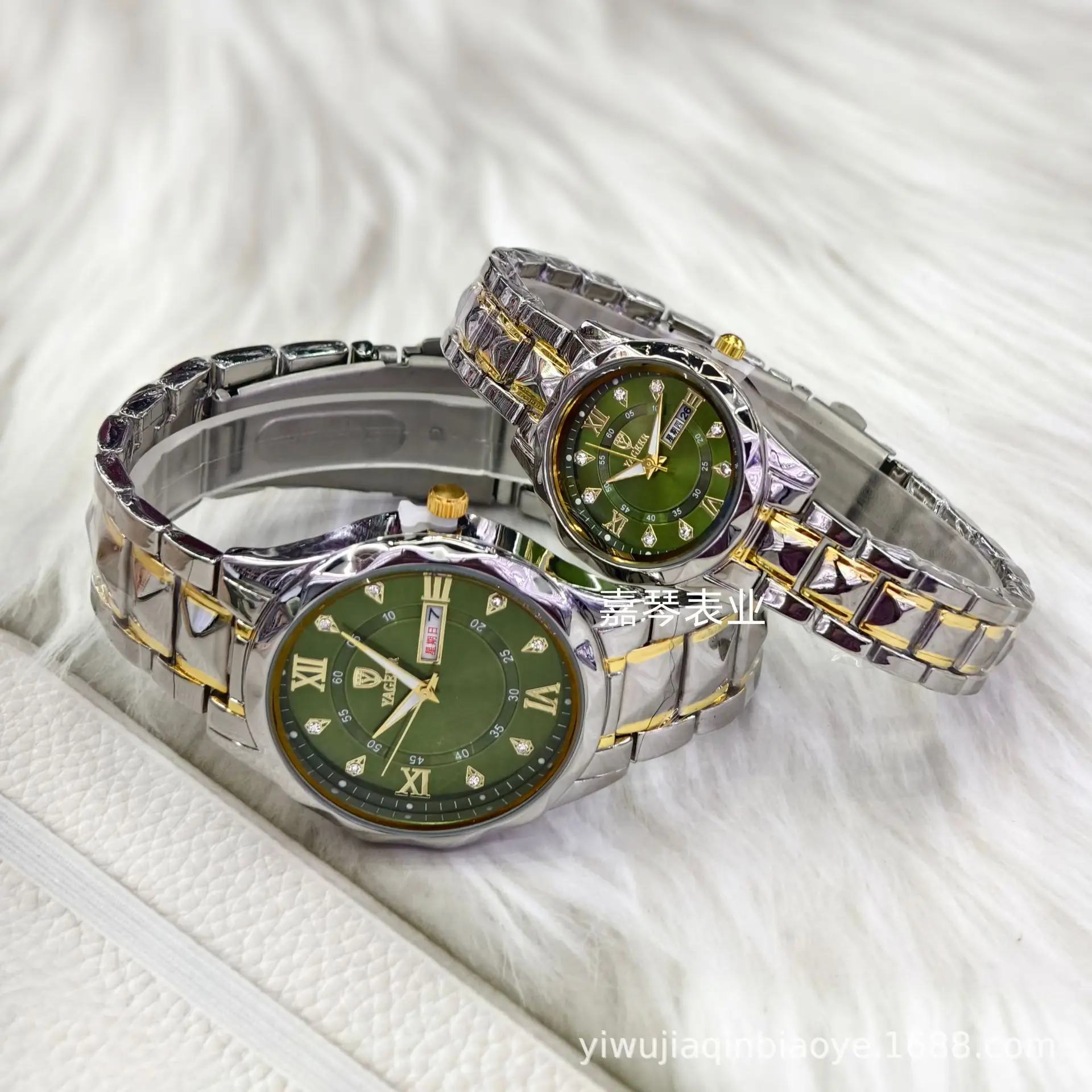 Men & Women Quartz Watch Blue Dial Gold Bracelet — feature 8