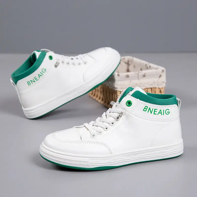 2026 New Spring and Autumn Fashion Non-Slip Mid-Top Sneakers, Wear-Resistant Soft-Soled Casual Shoes, Women's Height-Increasing White Shoes - Image 4
