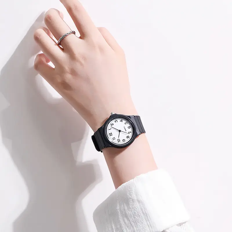 Black Quartz Electronic Student Watch Lightweight Luxury — feature 12