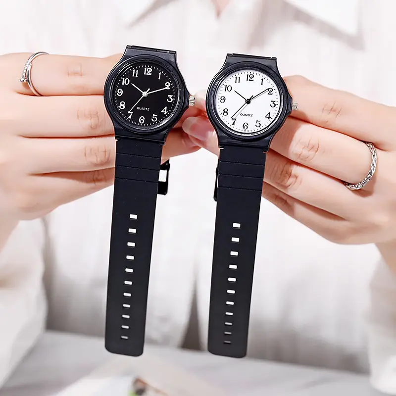 Black Quartz Electronic Student Watch Lightweight Luxury — feature 5
