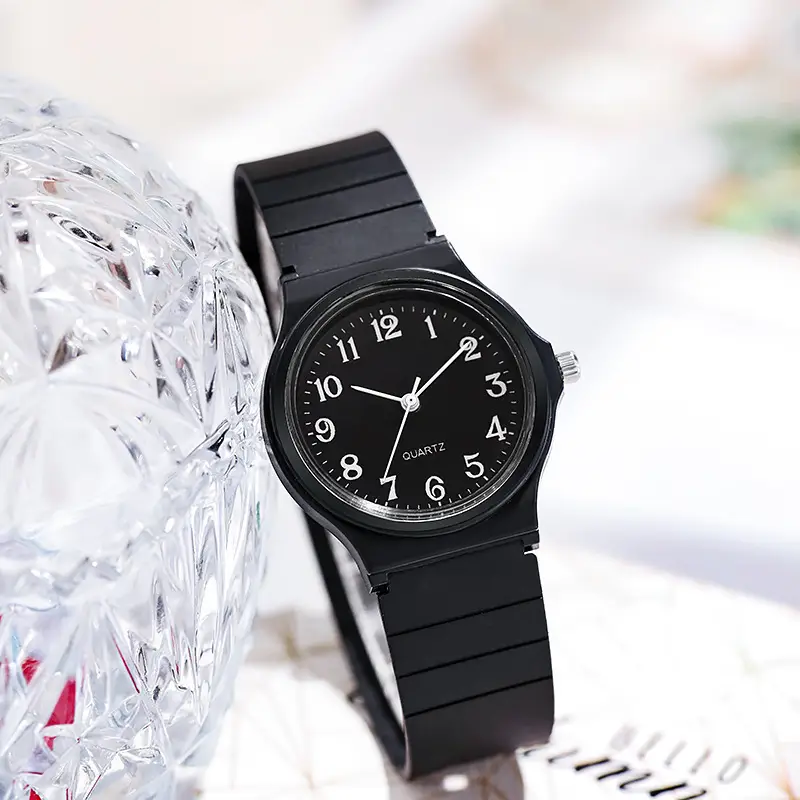 Black Quartz Electronic Student Watch Lightweight Luxury — feature 7