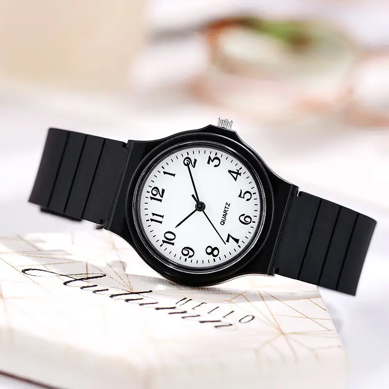 Black Quartz Electronic Student Watch Lightweight Luxury — feature 8