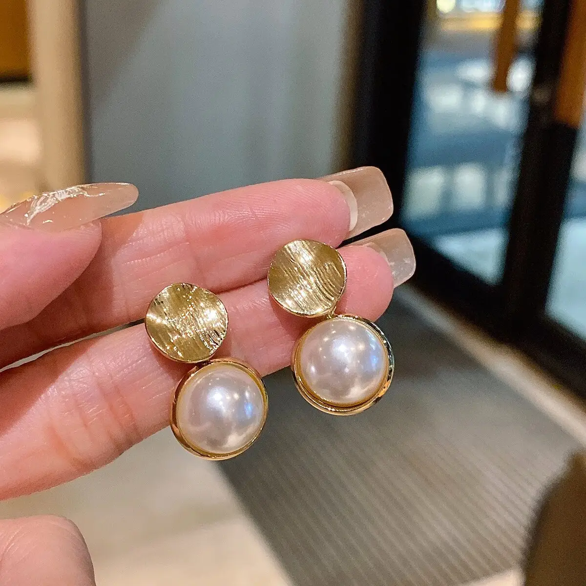 Golden Pearl Flower Tassel Earrings for Women - Image 15