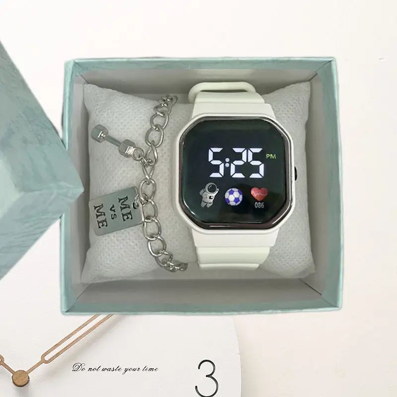2025 Astronaut LED Digital Watch Blue Square Design — feature 11