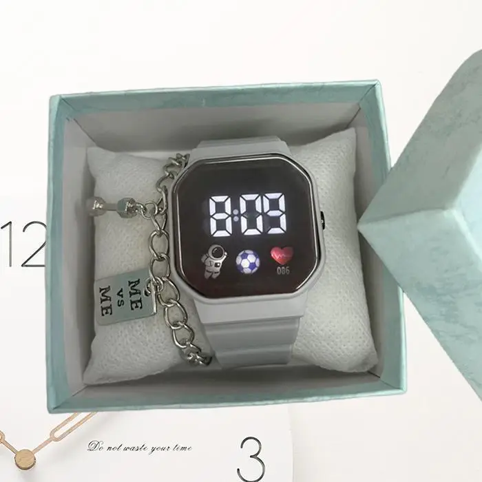 2025 Astronaut LED Digital Watch Blue Square Design — feature 14