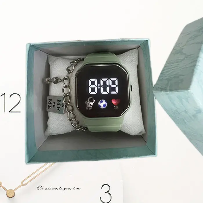 2025 Astronaut LED Digital Watch Blue Square Design — feature 15
