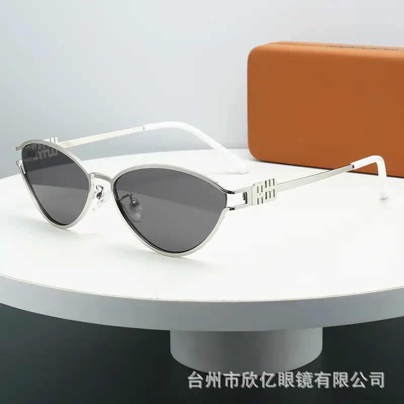 2024 New Meow Cat's Eye Sunglasses White Gold High End Women - Image 4