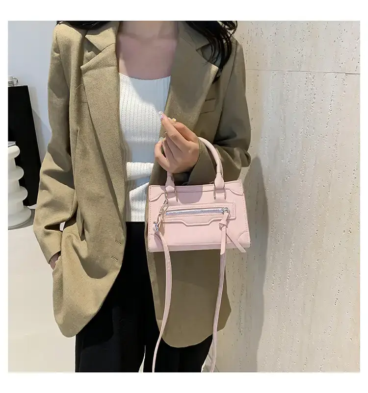 Black Korean Style Shoulder Bag with Zipper Compartment — feature 12