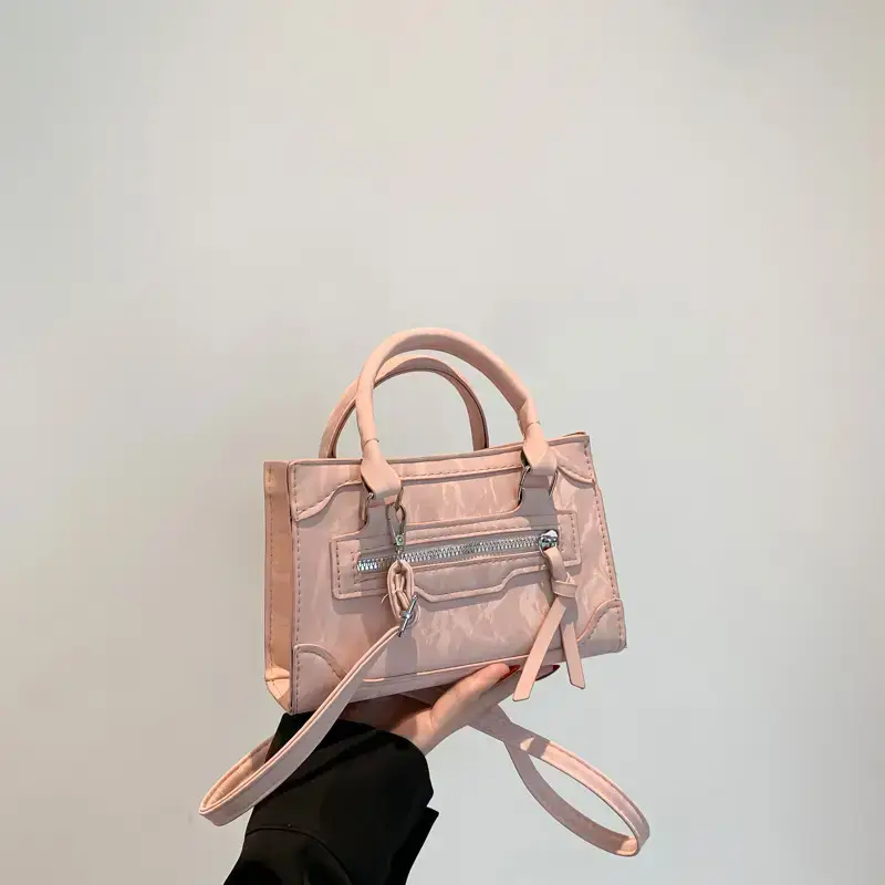 Black Korean Style Shoulder Bag with Zipper Compartment - Image 3