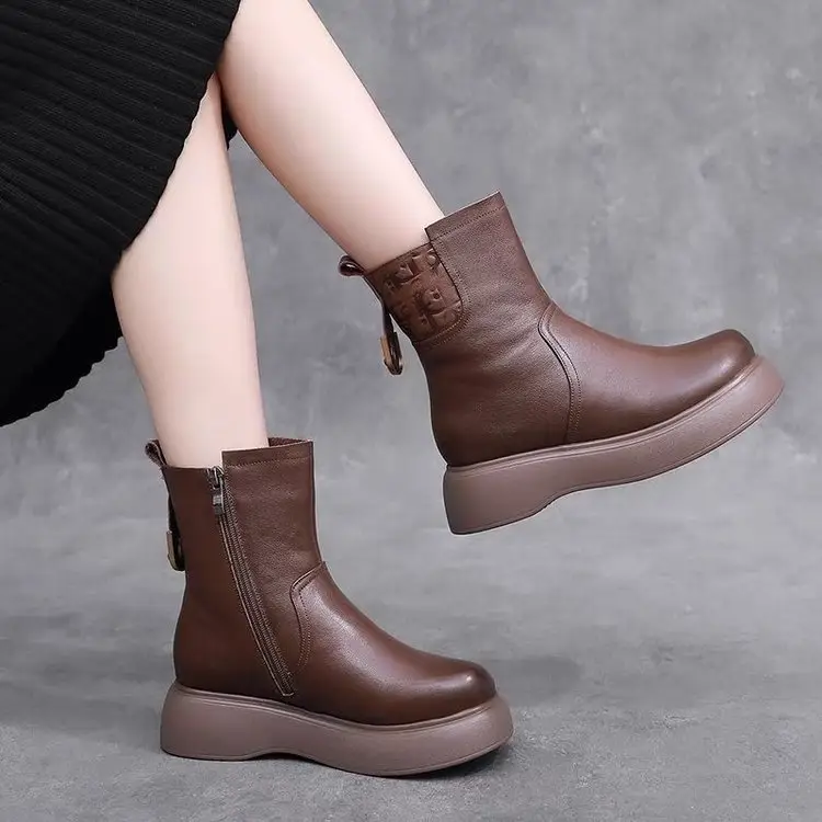 Women Cold-Proof Thick Leather Boots Winter 2024