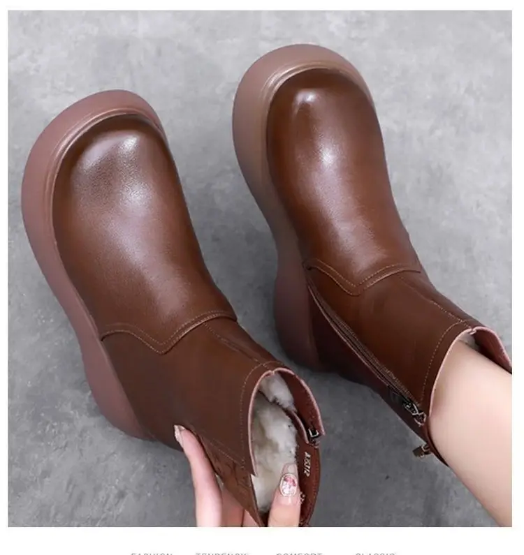 Women Cold-Proof Thick Leather Boots Winter 2024