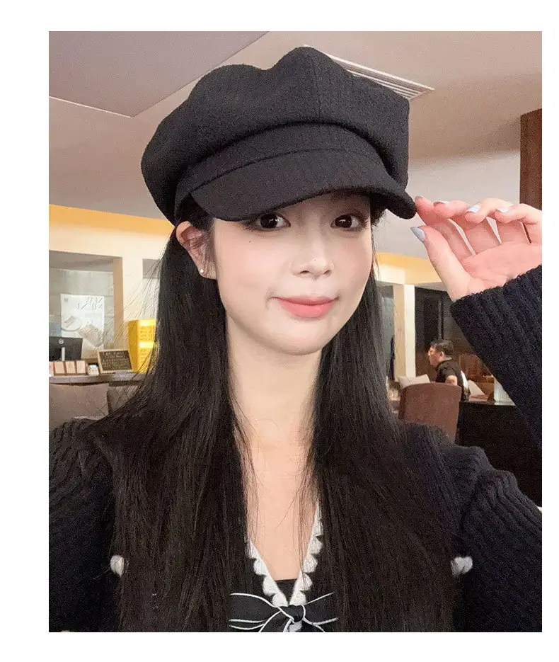 Women's British Octagonal Cap Beige Duck Tissue 2024 — feature 19