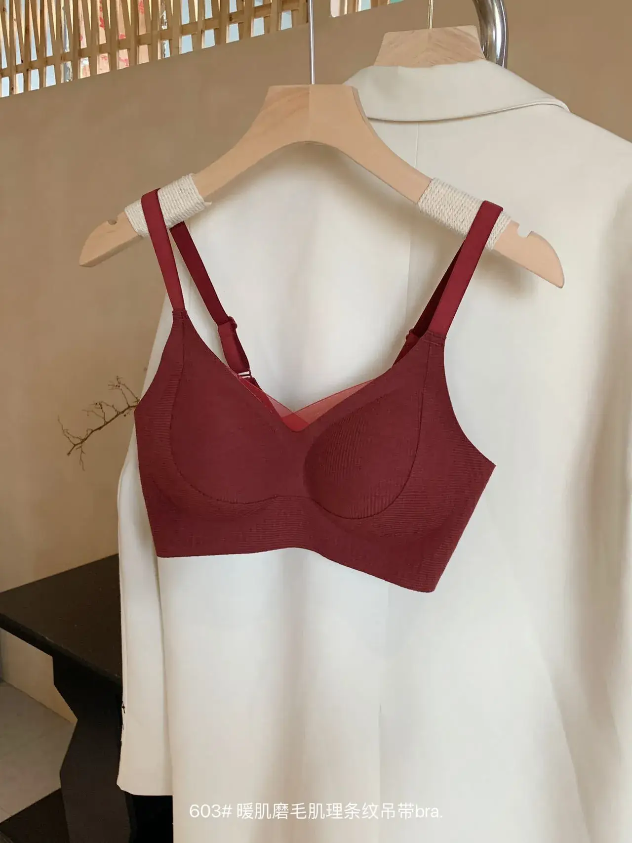 Women's Warm Muscle Scrub Sling Lifting Bra - Image 5