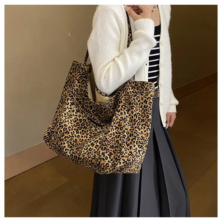 Leopard Print Large Capacity Women's Shoulder Bag — feature 13