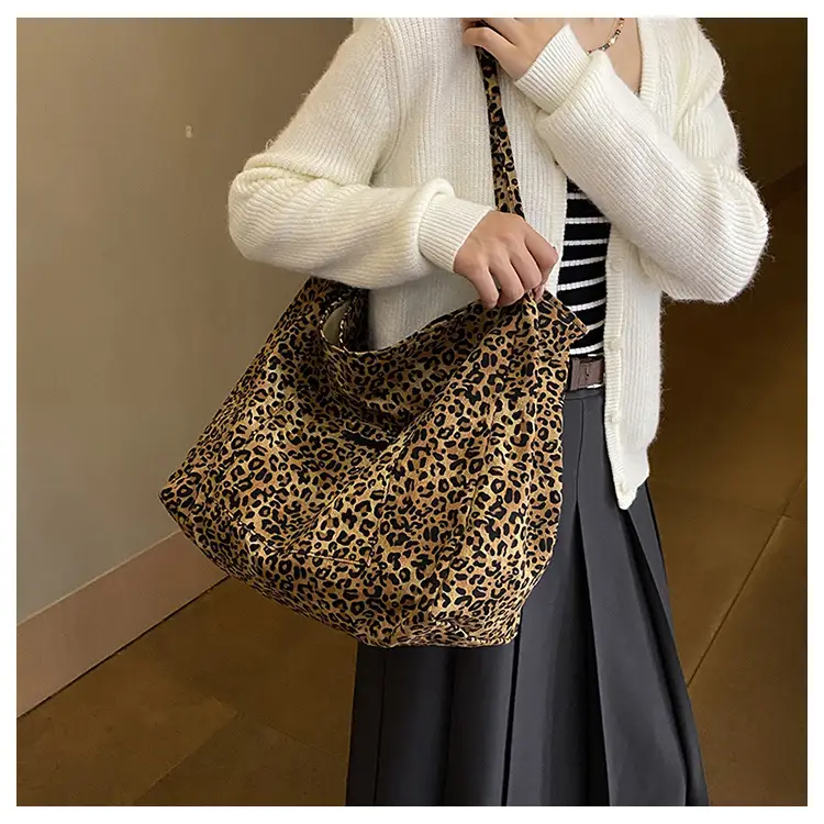 Leopard Print Large Capacity Women's Shoulder Bag — feature 19