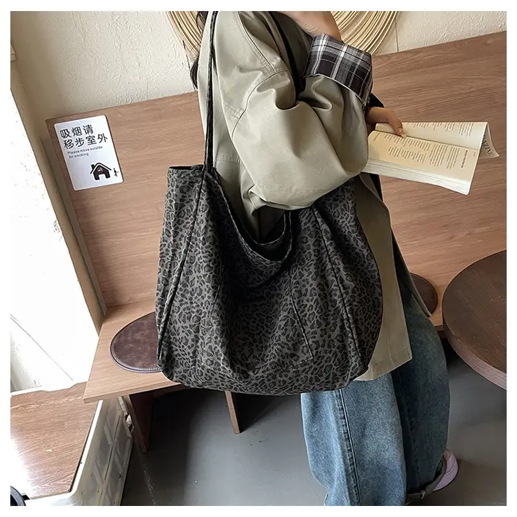 Leopard Print Large Capacity Women's Shoulder Bag — feature 21