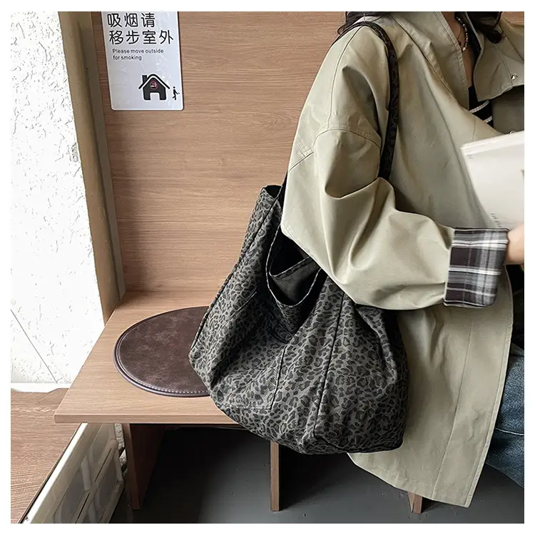 Leopard Print Large Capacity Women's Shoulder Bag — feature 25