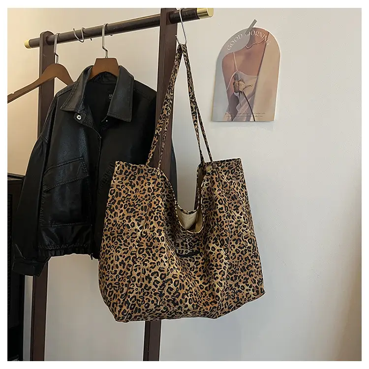 Leopard Print Large Capacity Women's Shoulder Bag — feature 31
