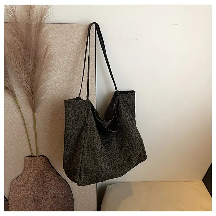 Leopard Print Large Capacity Women's Shoulder Bag — feature 40