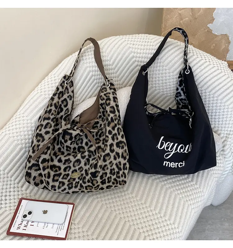 Leopard Print One Shoulder Canvas Tote Bag — feature 2