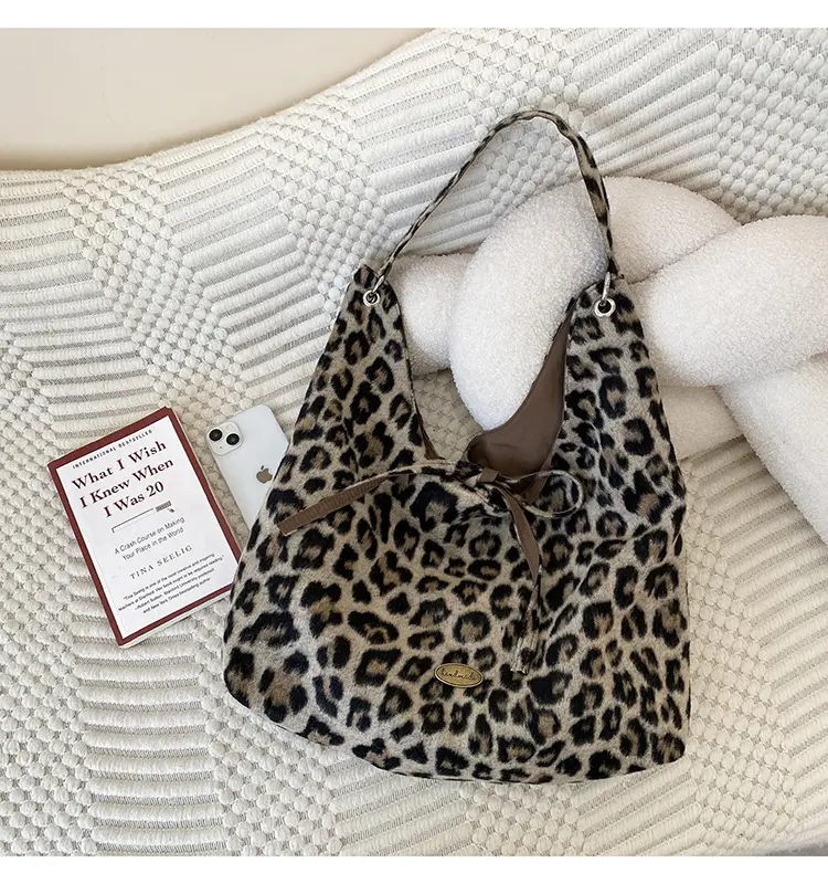Leopard Print One Shoulder Canvas Tote Bag — feature 8