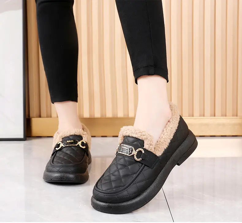 Old Beijing Cotton Shoes Women's Winter Wear 2024 New fleece-lined Thickened Slip-on Loafers Fashion Warm Bean Shoes — feature 21