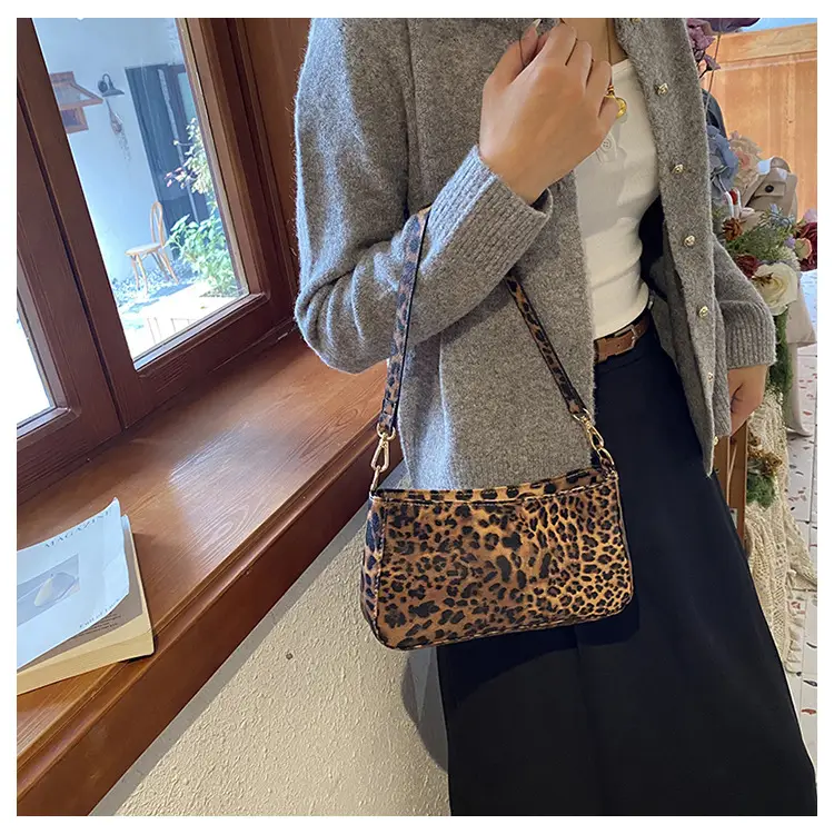 PU Leopard Print Shoulder Bag for Women — feature 8