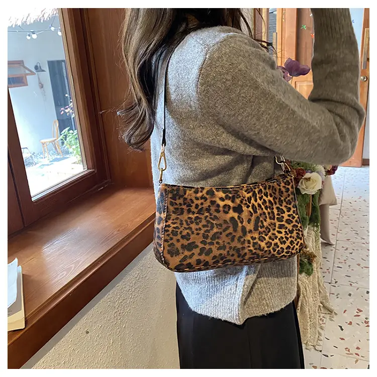 PU Leopard Print Shoulder Bag for Women — feature 9