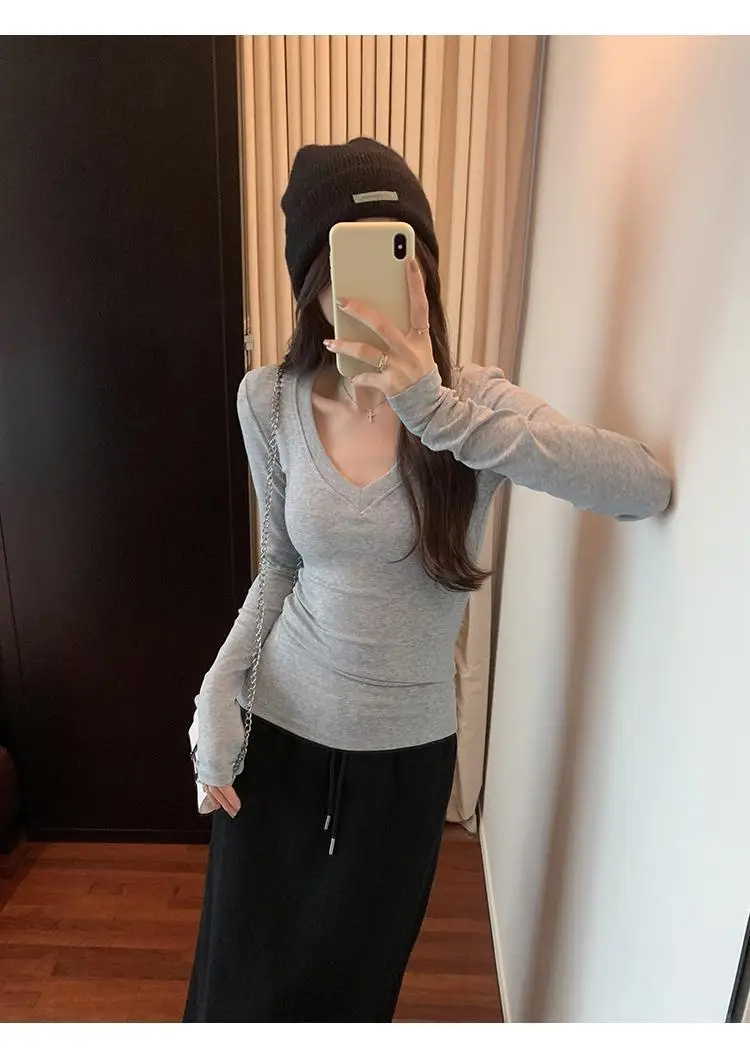 Sweet and Hot Early Autumn Threaded V-neck Slim-fit Slimming Inner T-shirt Women's 2024 New All-match Elegant Design Top — feature 11