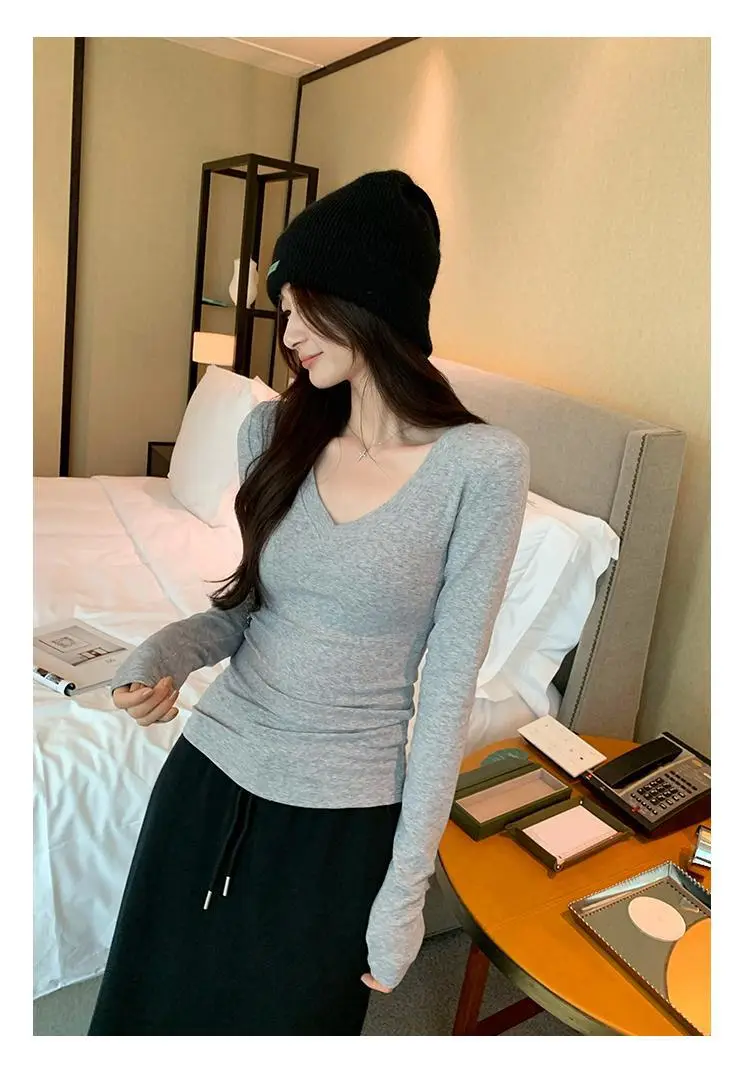 Sweet and Hot Early Autumn Threaded V-neck Slim-fit Slimming Inner T-shirt Women's 2024 New All-match Elegant Design Top — feature 16
