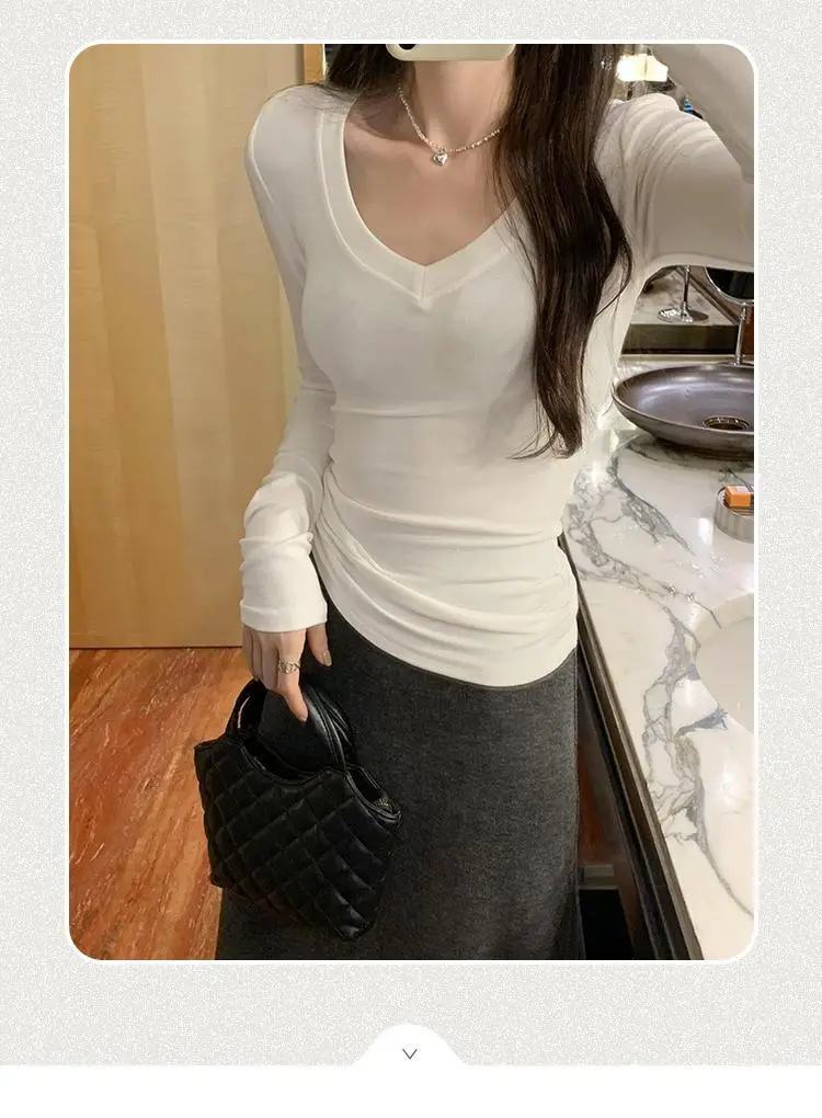 Sweet and Hot Early Autumn Threaded V-neck Slim-fit Slimming Inner T-shirt Women's 2024 New All-match Elegant Design Top — feature 3
