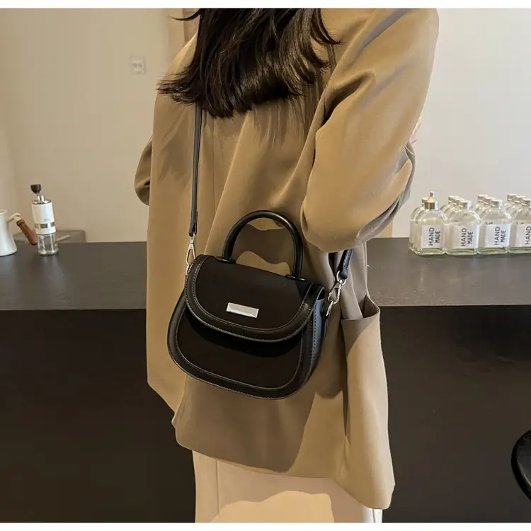 Black Saddle Crossbody Bag for Women 2024 — feature 12
