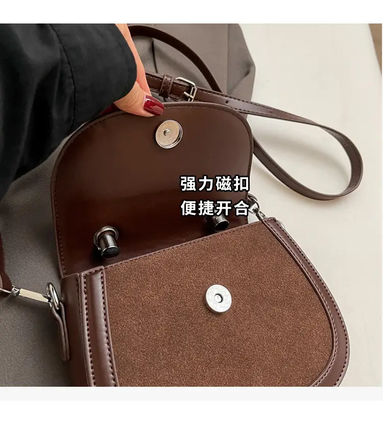 Black Saddle Crossbody Bag for Women 2024 — feature 8
