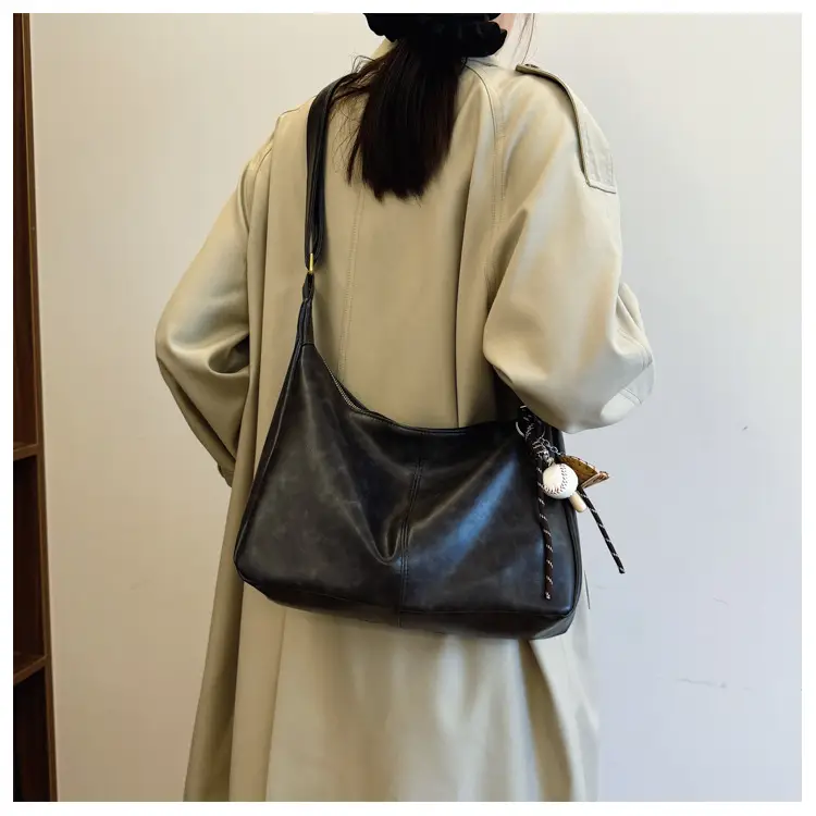 Large Capacity Brown Leather Shoulder Bag for Women — feature 10