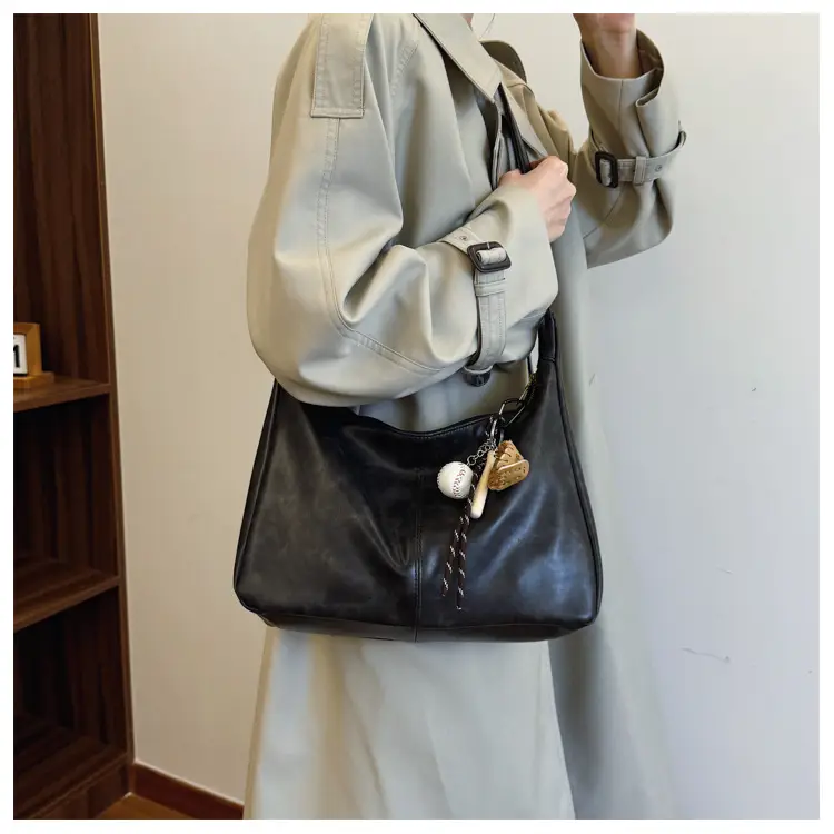 Large Capacity Brown Leather Shoulder Bag for Women — feature 12