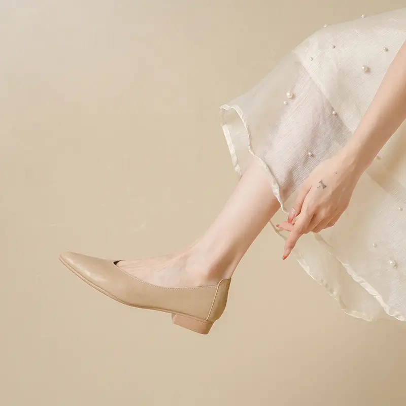 Popular Single Shoes with Chunky Heels, 2025 New Versatile Fairy-Style Loafers, Shallow Mid-Heel Shoes, Mother's Size Women's Shoes, Granny Shoes, Versatile - Image 2