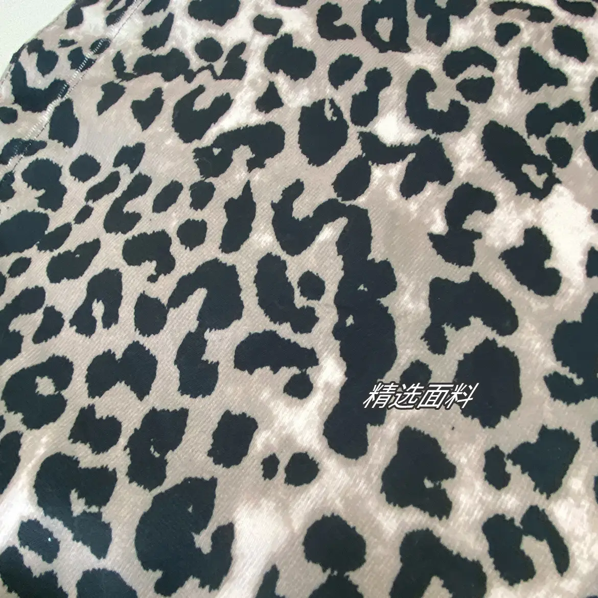 Raspberry Pink Leopard Print Shoulder Bag — feature 6