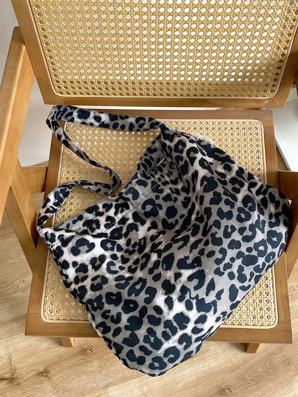 Raspberry Pink Leopard Print Shoulder Bag - Image 2