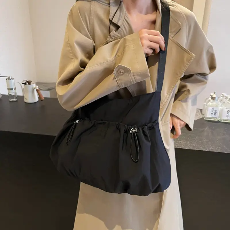Women's Large Capacity Zip Pleated Shoulder Bag Black - Image 7