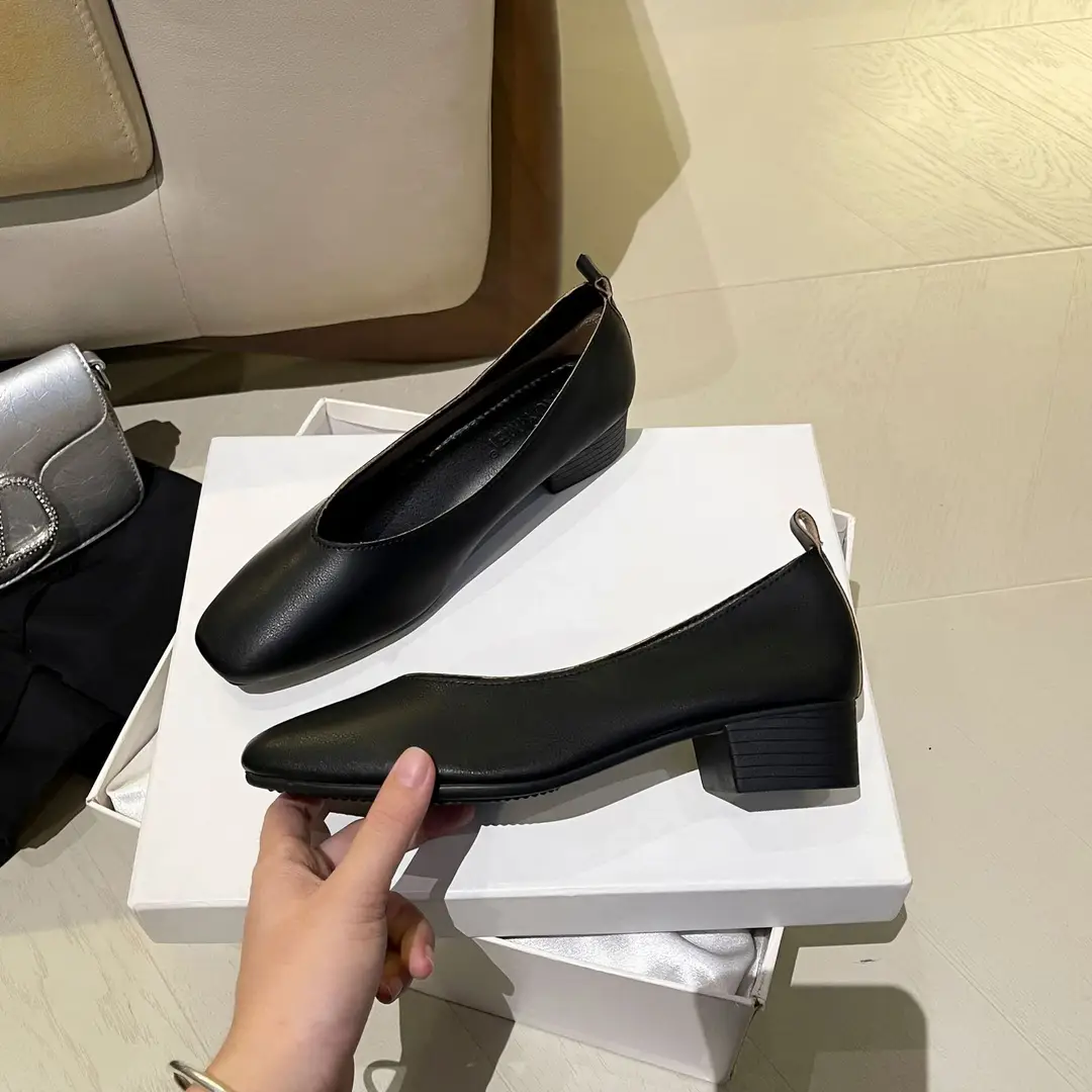 Square-Toe Single Shoes for Women with Chunky Heels, 2025 New Fairy-Style Shallow Mid-Heel Shoes, Mother's Size Women's Shoes, Versatile Granny Shoes - Image 6