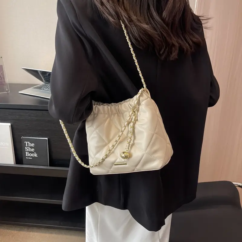 Women's Rhombic Chain Shoulder Bag 2024 Summer
