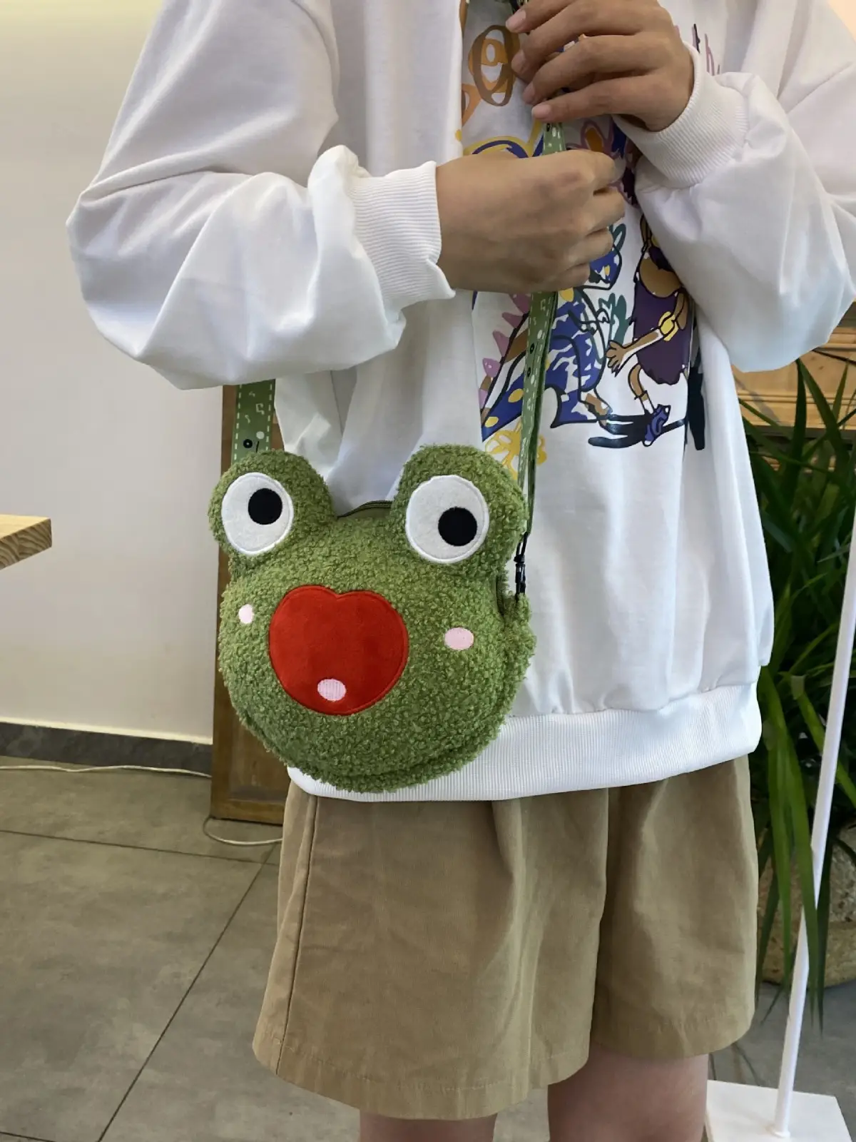 Green Frog Plush Messenger Bag for Boys - Image 4
