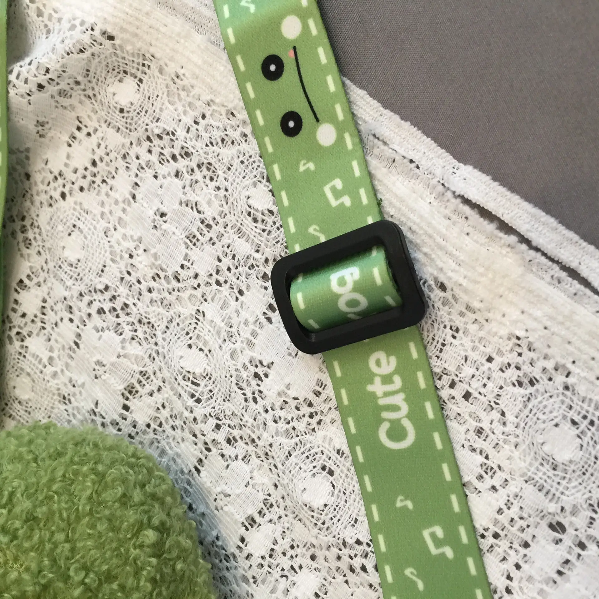 Green Frog Plush Messenger Bag for Boys — feature 11