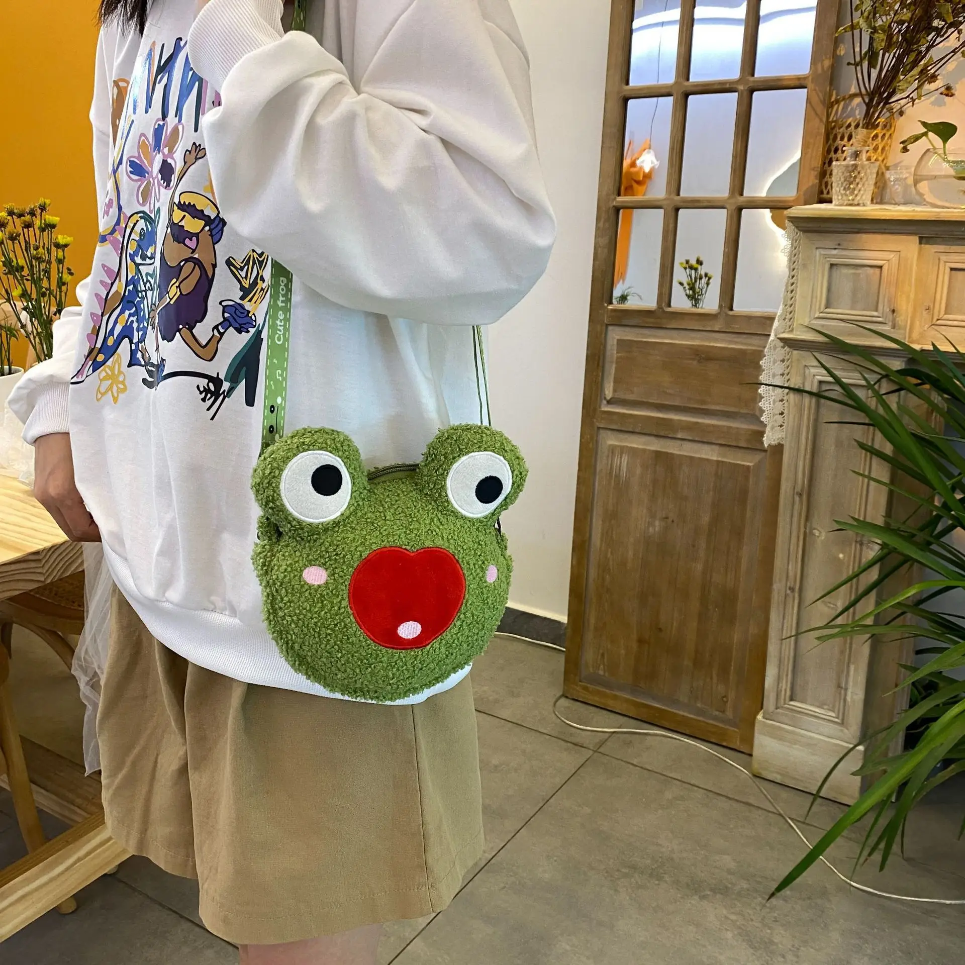 Green Frog Plush Messenger Bag for Boys — feature 25