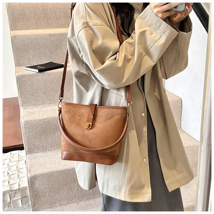Vintage Frosted Women's Shoulder Bag Brown 2024 — feature 16