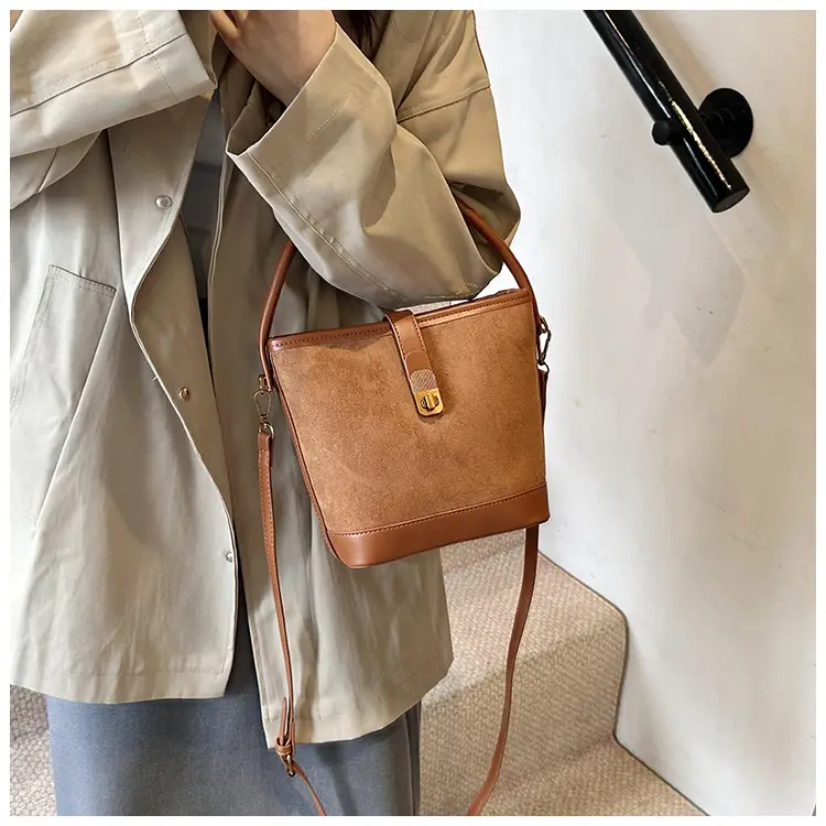 Vintage Frosted Women's Shoulder Bag Brown 2024 — feature 18