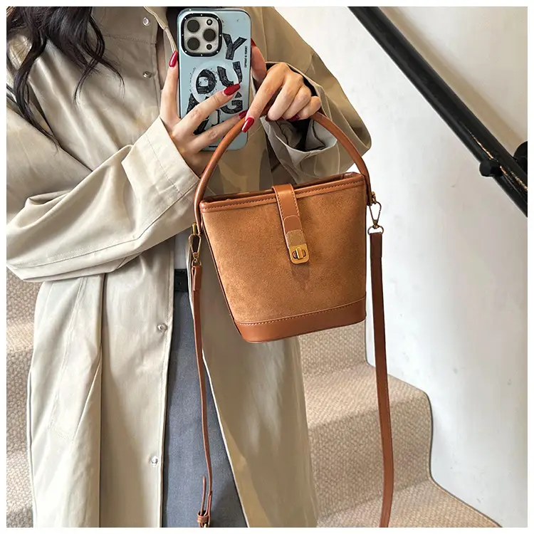 Vintage Frosted Women's Shoulder Bag Brown 2024 — feature 27