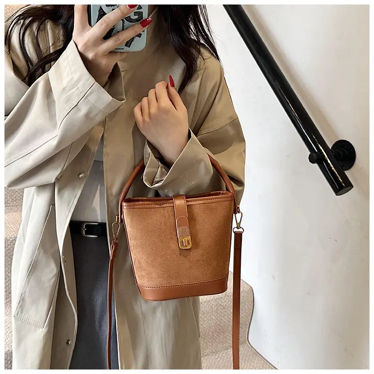 Vintage Frosted Women's Shoulder Bag Brown 2024 — feature 28