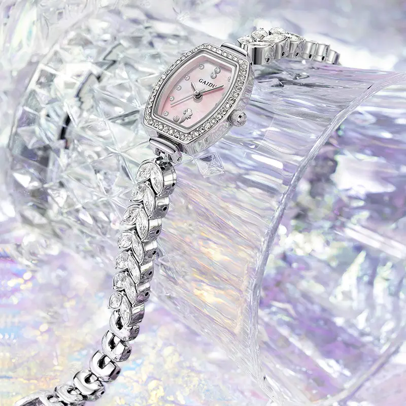 Women's Mermaid Strap Watch with Full Diamond Bracelet - Image 4