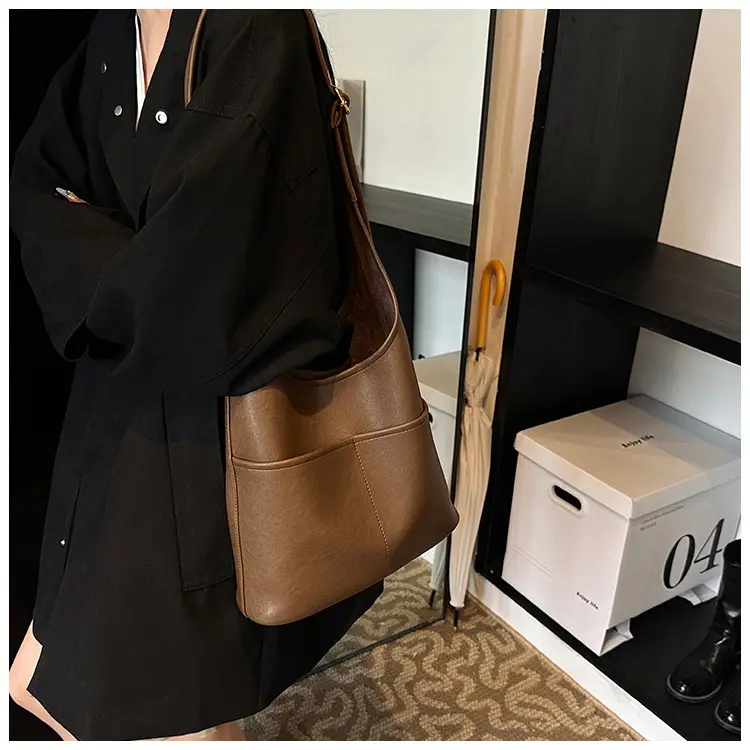Vintage Brown Leather Shoulder Bag for Women 2024 — feature 15